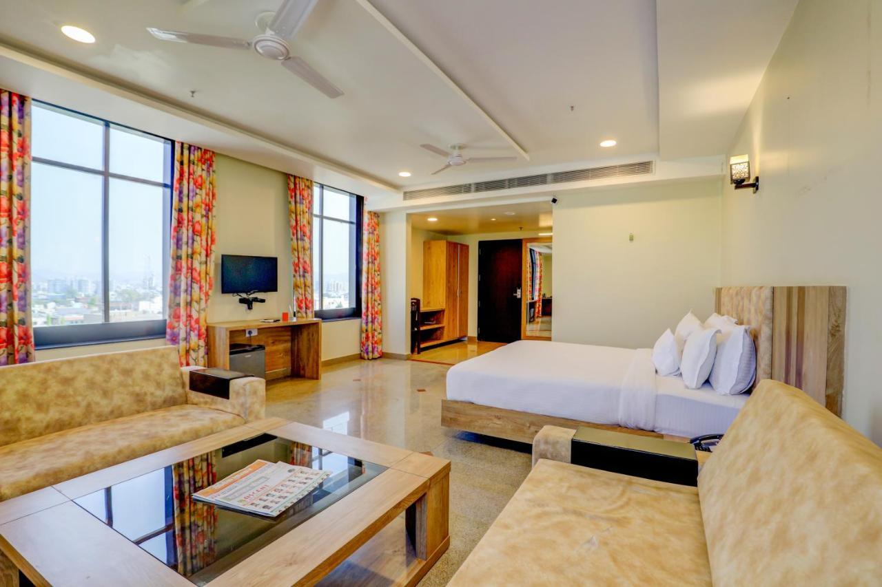 Hotel Shree Nanda Udajpur Exteriér fotografie
