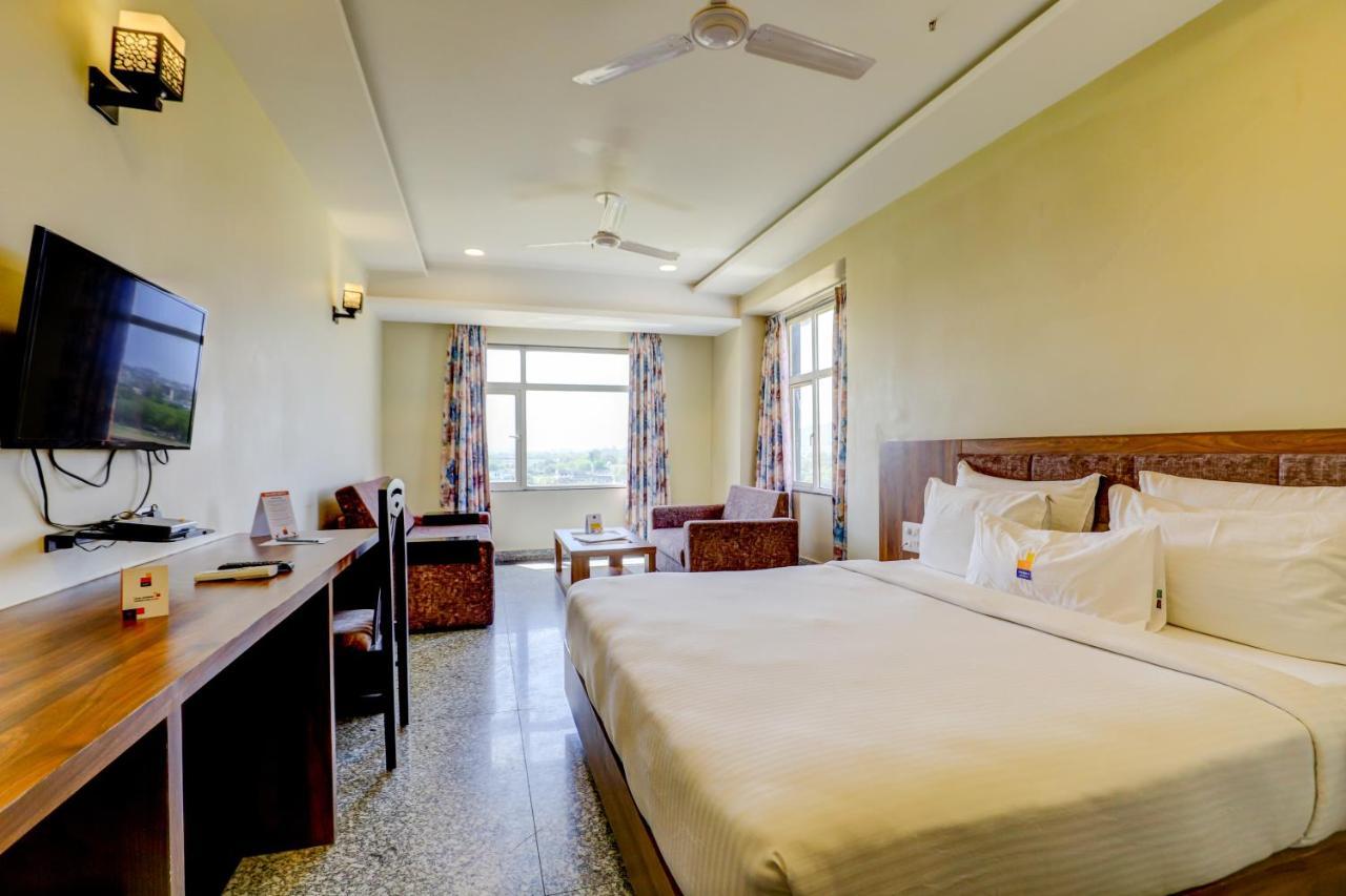 Hotel Shree Nanda Udajpur Exteriér fotografie