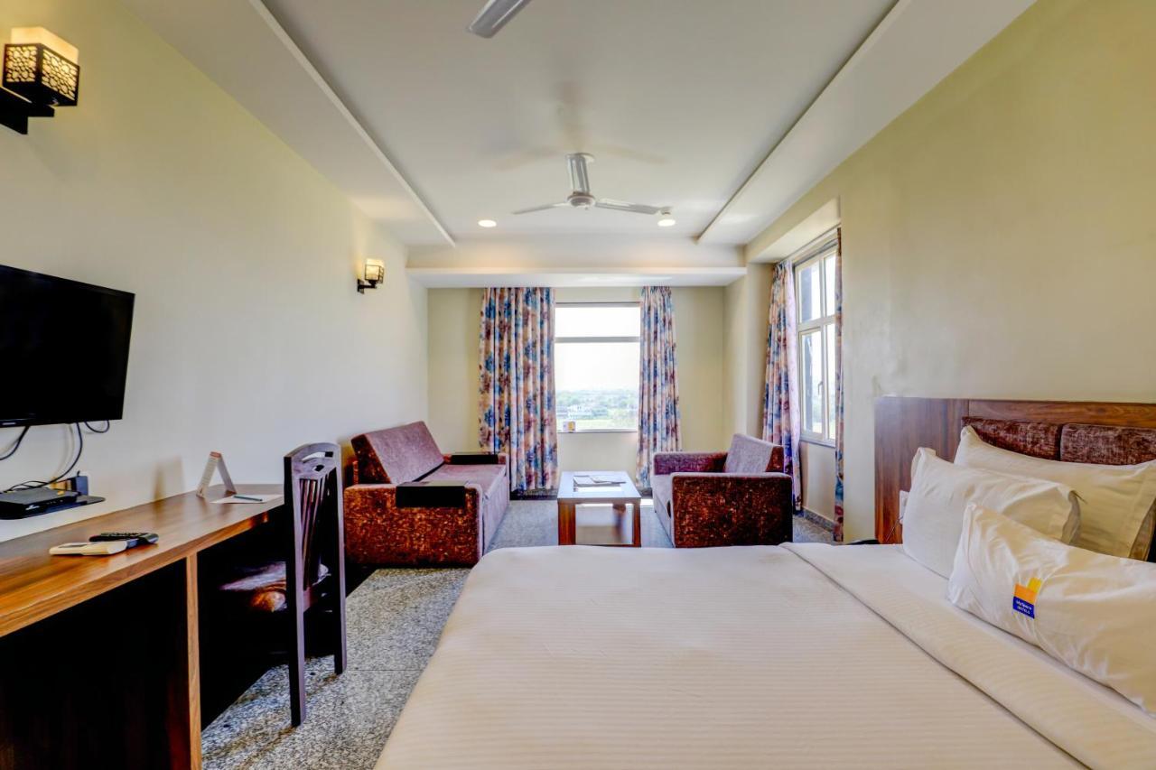 Hotel Shree Nanda Udajpur Exteriér fotografie
