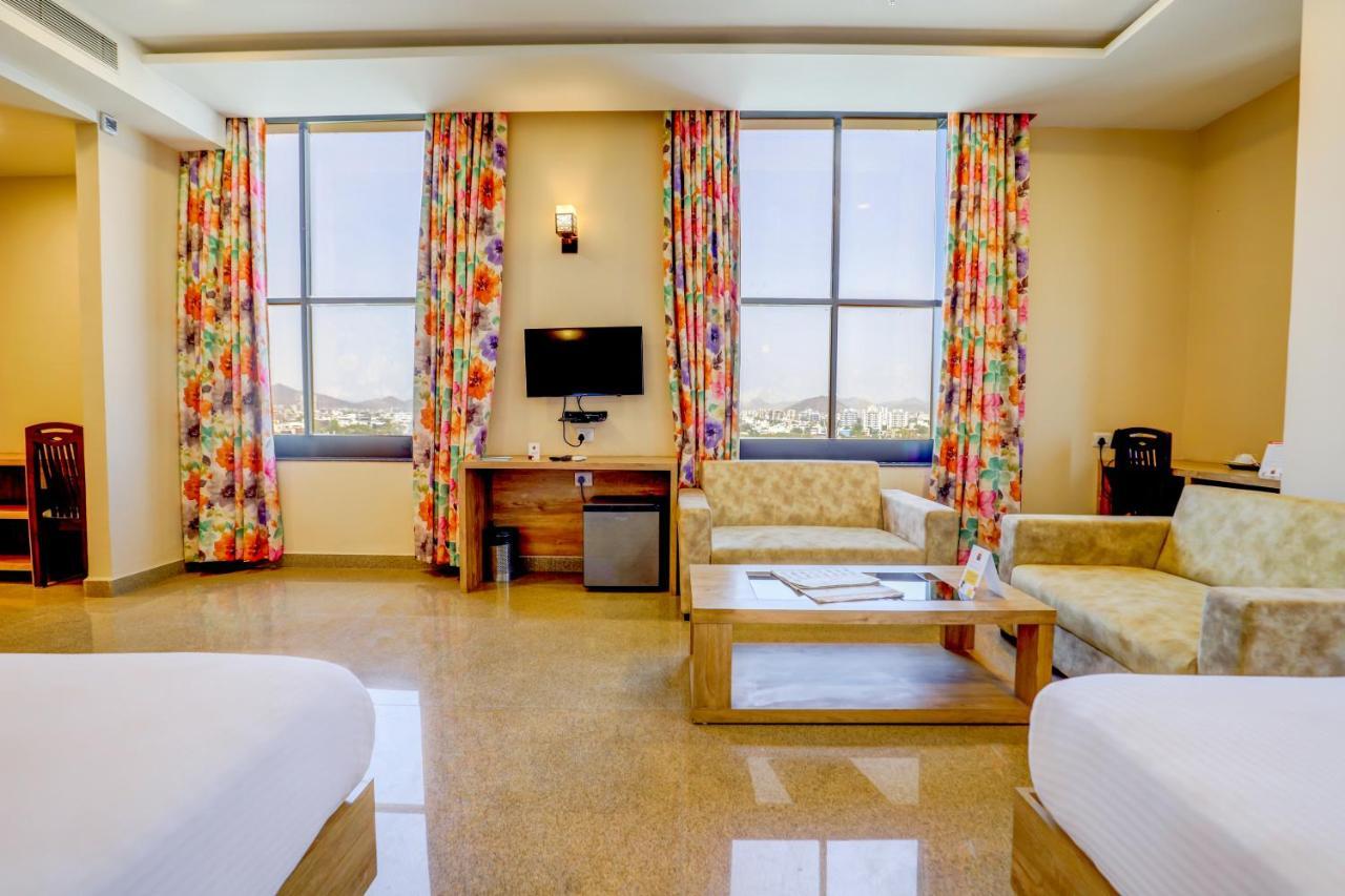 Hotel Shree Nanda Udajpur Exteriér fotografie